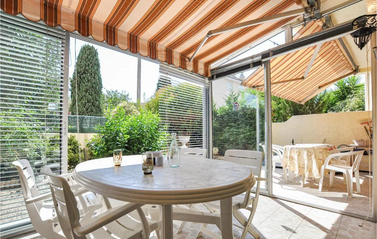 Gorgeous Apartment In Six-Fours-Les-Plages