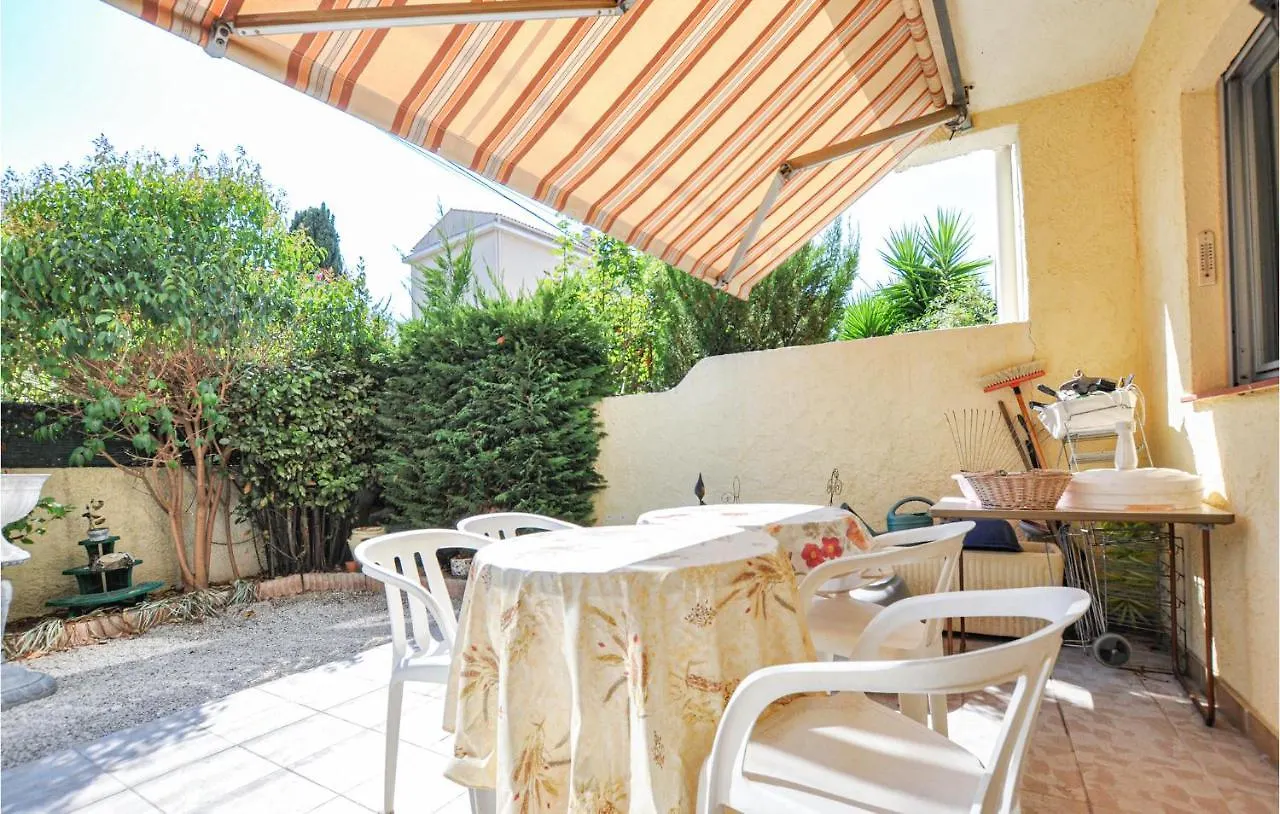 Gorgeous Apartment In Six-Fours-Les-Plages