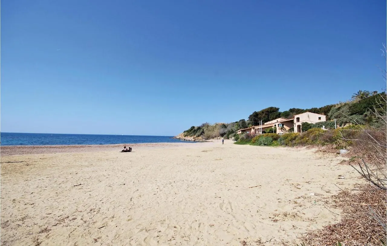Gorgeous Apartment In Six-Fours-Les-Plages